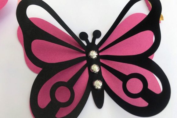 3D Layered Dragonflies and Butterflies - Social Canvas